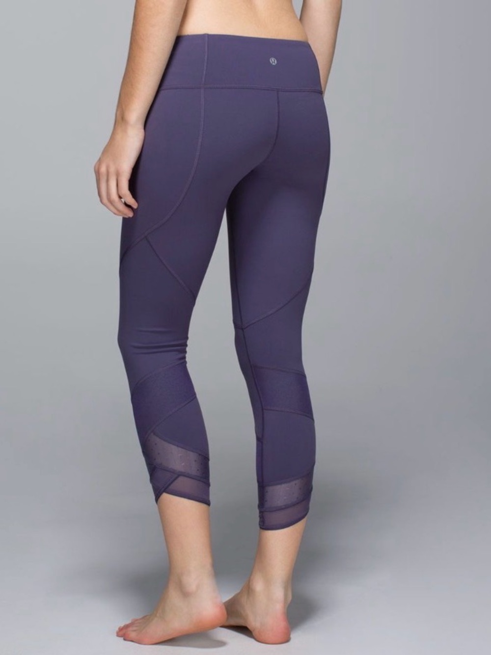 Emerge renew crop leggings